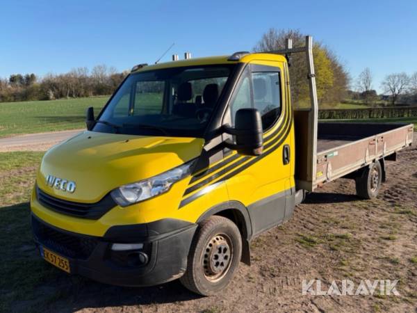 Ladvogn Iveco 35S18 3,0D WB4100 180 hk med Webasto, træk og 4150 mm lad