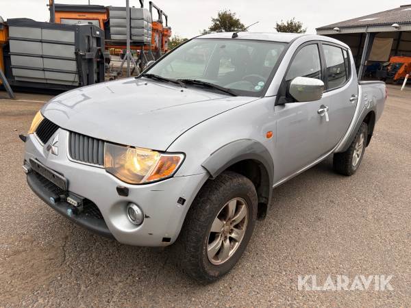 Personbil Mitsubishi L200 Intense