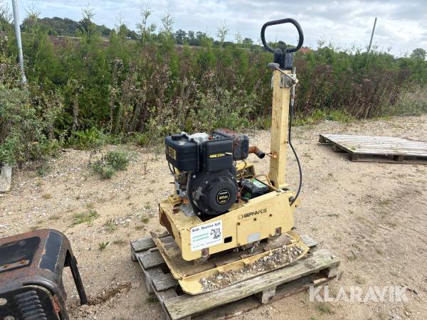 Pladevibrator Bernards RT400