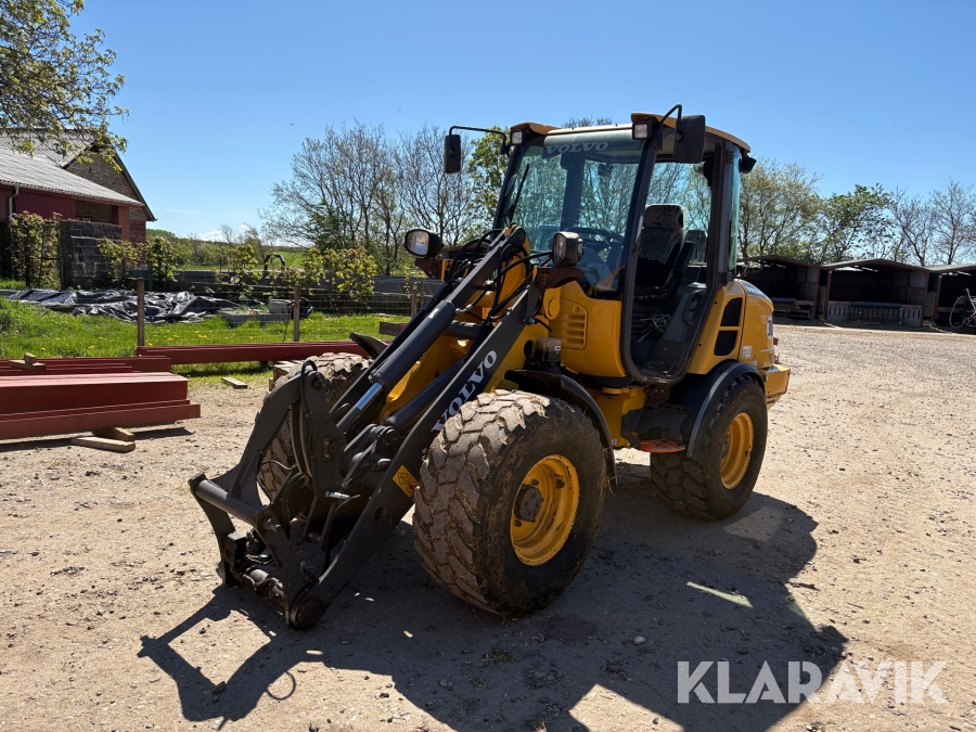 Gummiged Volvo L25H