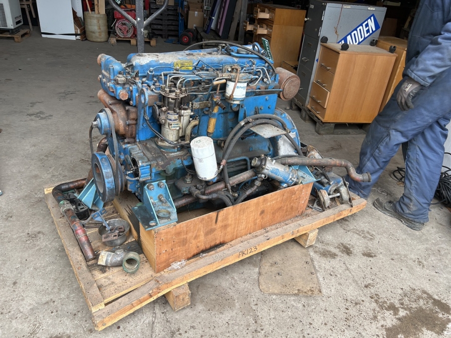 Marinemotor/skibsmotor