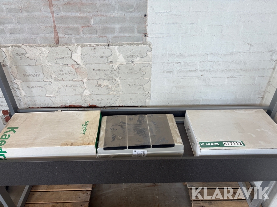 El-tavler Hensel, SCAME og Schneider Electric – 3 styk.