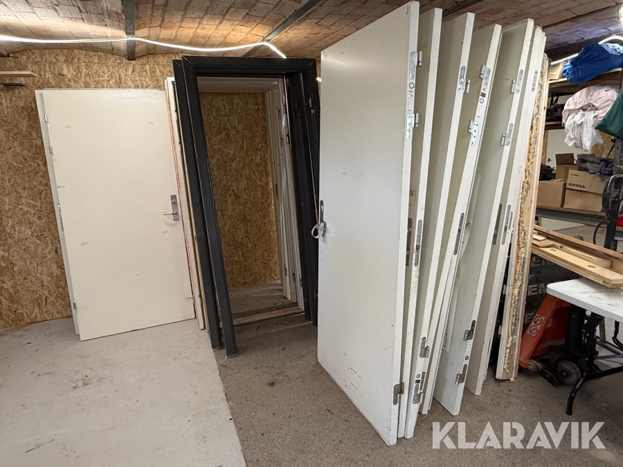 Branddøre 13 styk, 9 karme Swedoor