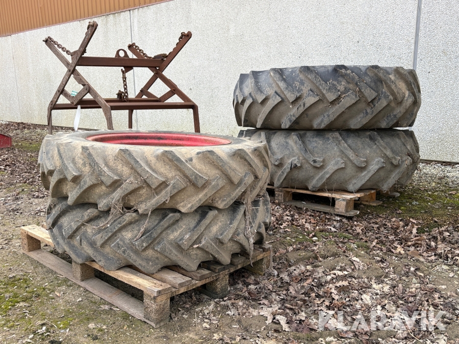 Dæk Continental & Pioneer 4 styk