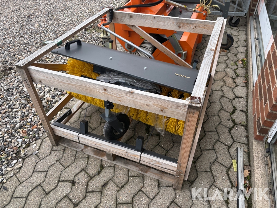 Kost Stiga T-20450 sweeper