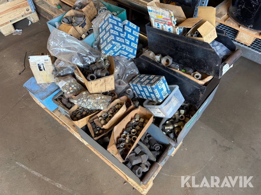 Lot - fittings og filterhuse - 1 palle