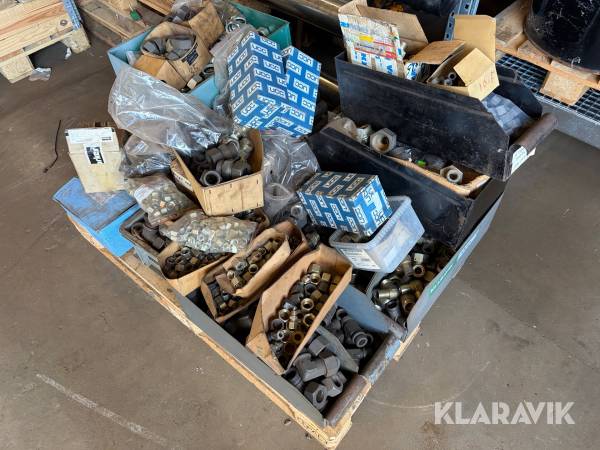 Lot - fittings og filterhuse - 1 palle