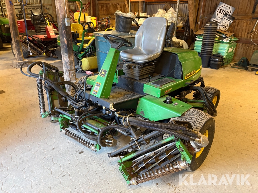 Græsslåmaskine John Deere 3235B