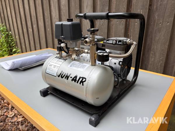 Lydsvag Kompressor Jun-Air 87R-4B-JEEAA