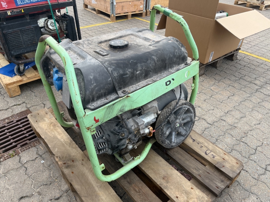 Generator