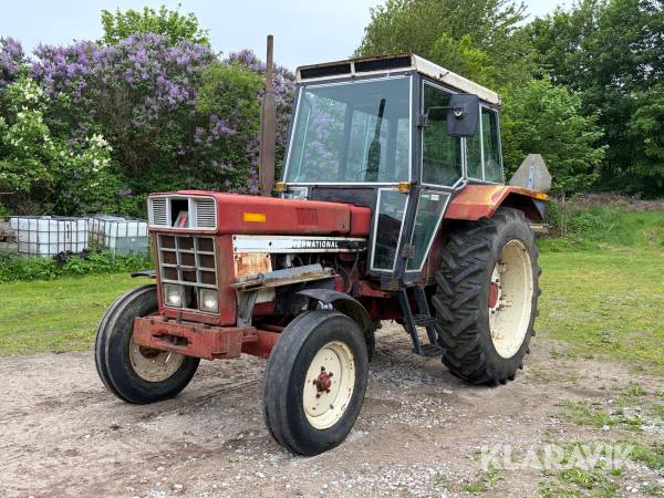 Traktor Case 844-S