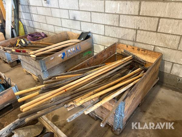 Lot med river og skovle - 2 paller