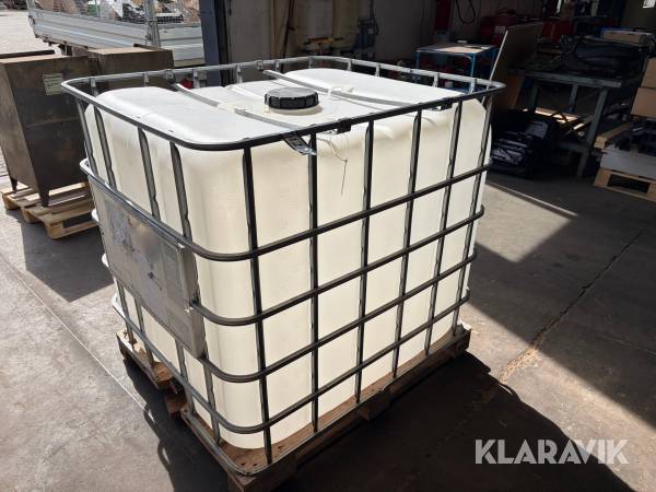 Vandtank - 900 liter