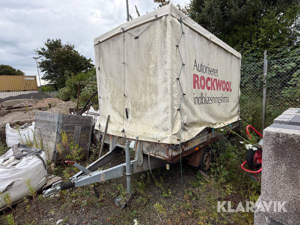Trailer Variant Flextrailer to akslet med presenning