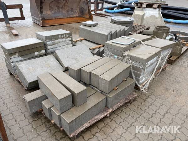 Lot: beton matrialer ca 90 styk