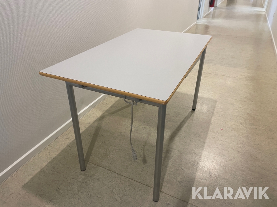Borde Med indbygget elstik, Vejle, Klaravik auktioner