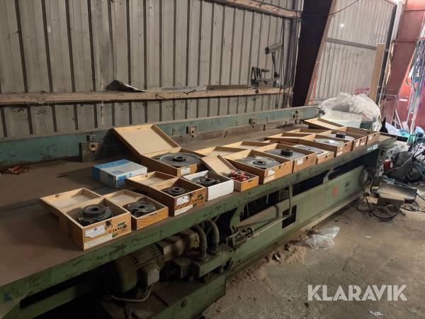 Samlet lot med falsehoveder Zuani