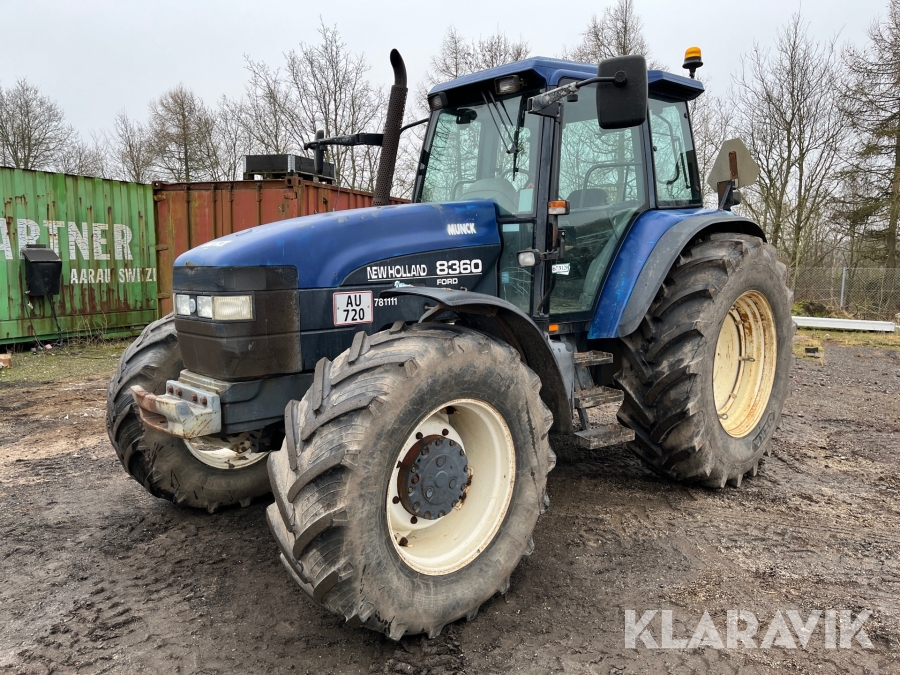 Traktor New Holland 8360 4WD 120HK