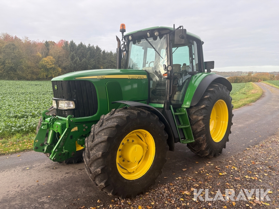Traktor John Deere 6920 med frontlift