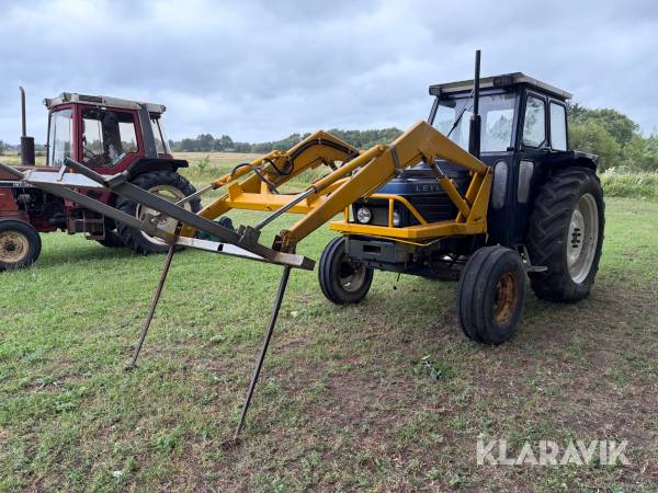 Veterantraktor Leyland 270 - hydraulisk frontlæsser