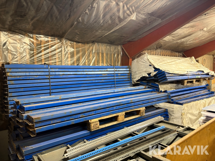 Vanger til pallereoler - cirka 345 styks