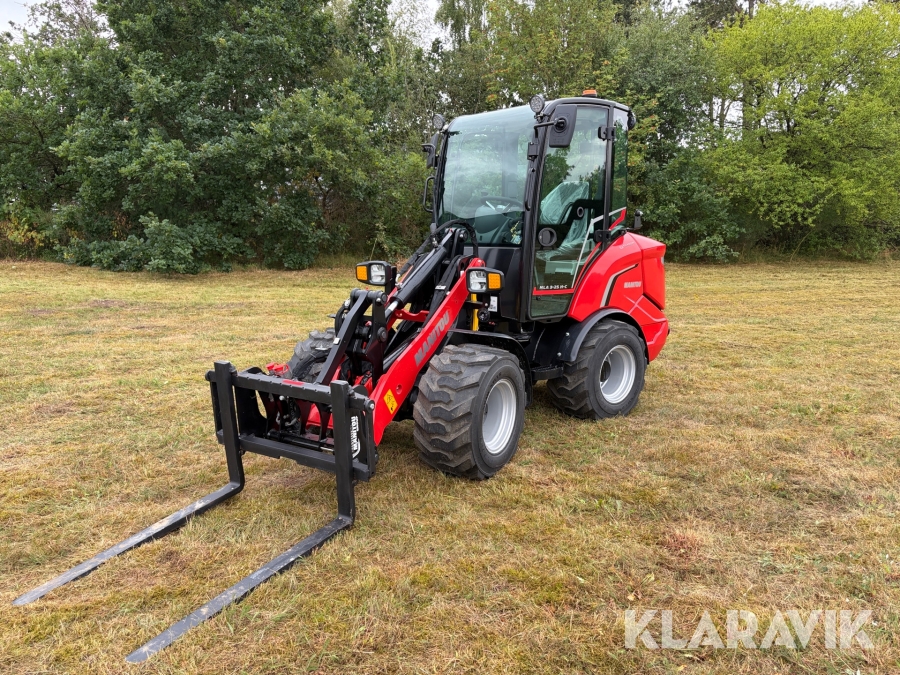 Minilæsser Manitou MLA 3-25 H-C med pallegafler.