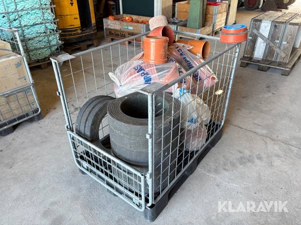 Blandet parti kloakmaterialer - Ca. 45 stykker