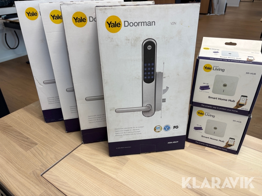 Dørhåndtag med lås Yale doorman V2N- 4 styks