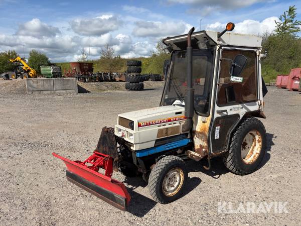 Kompakt Traktor Mitsubishi MT180HD med redskaber