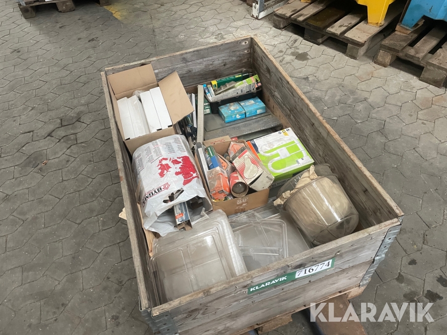 Blandet Lot med Pærer og Glas