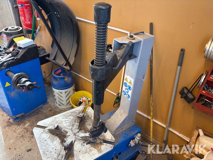 Dæk & afbalancerings maskiner Biltema