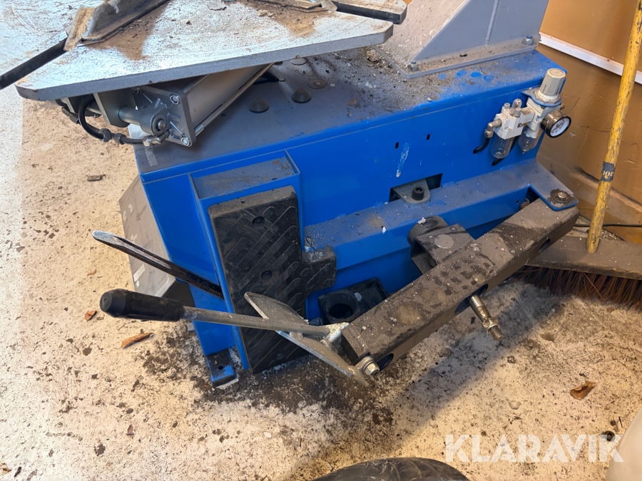 Dæk & afbalancerings maskiner Biltema