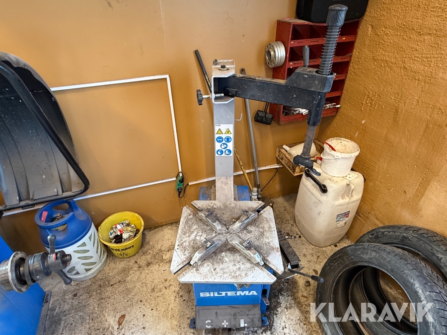 Dæk & afbalancerings maskiner Biltema