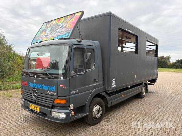 Studentervogn Mercedes-Benz Atego 28-personers