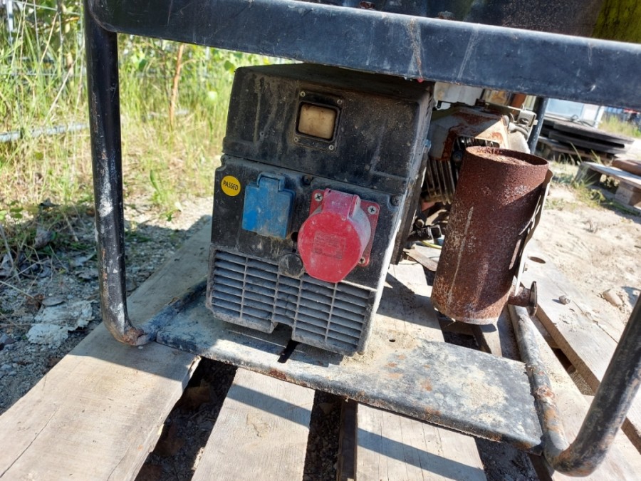 Generator