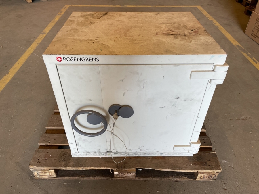 Pengeskab med safeboks