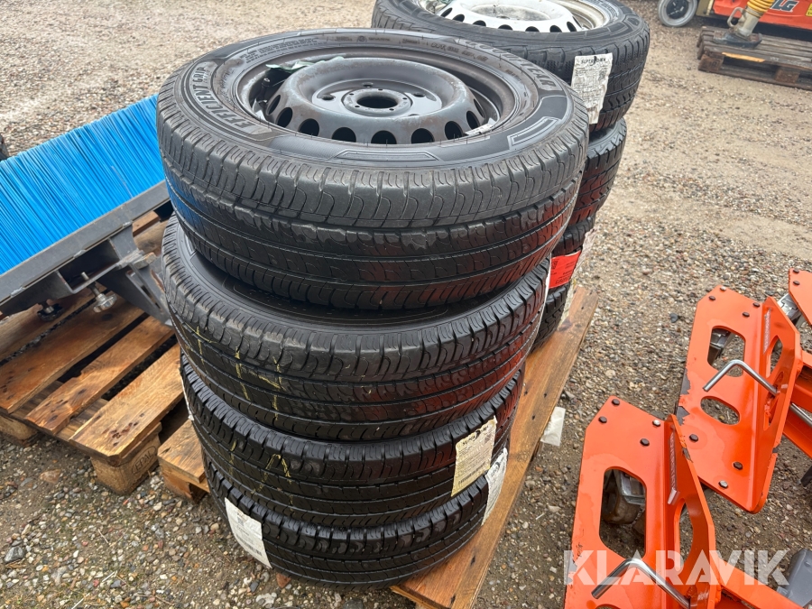Dæk Good Year 215/65R16C - 4 styk