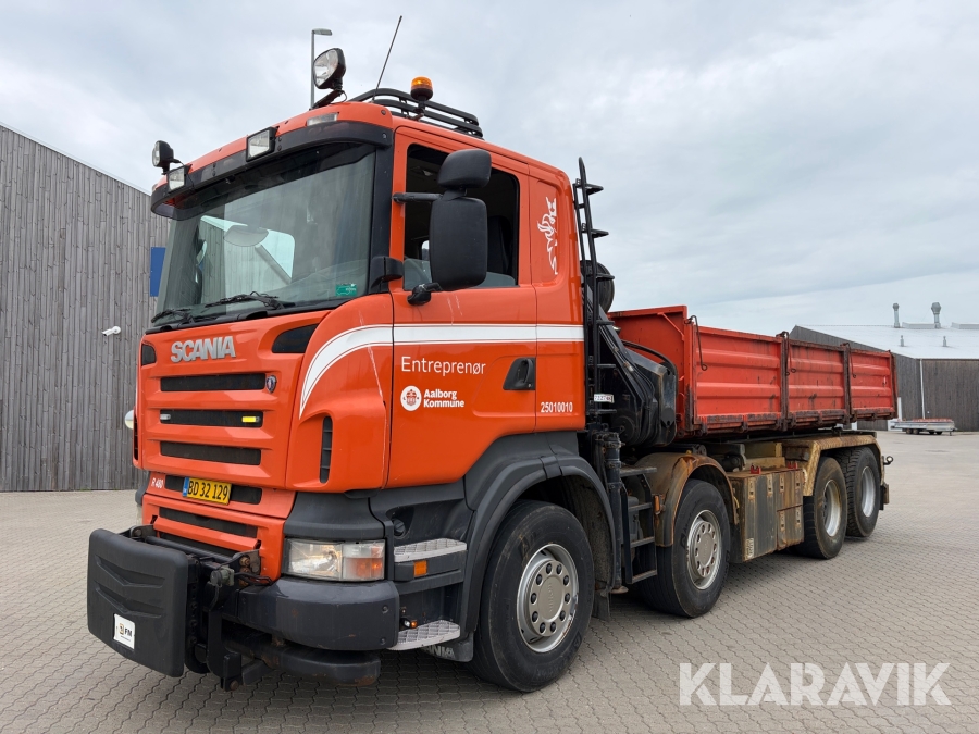Lastbil Scania R480 8x2 med wirehejs og kran