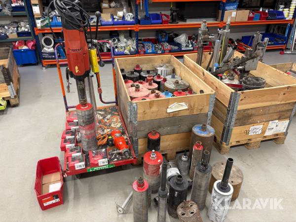 Diamantkerneboreudstyr Hilti DD 250 og Weka DK 203 med stort parti kernebor