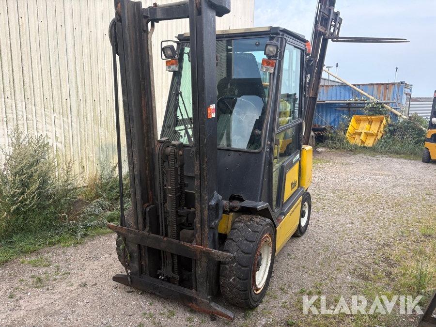 Truck Yale GLP30TF-V2195