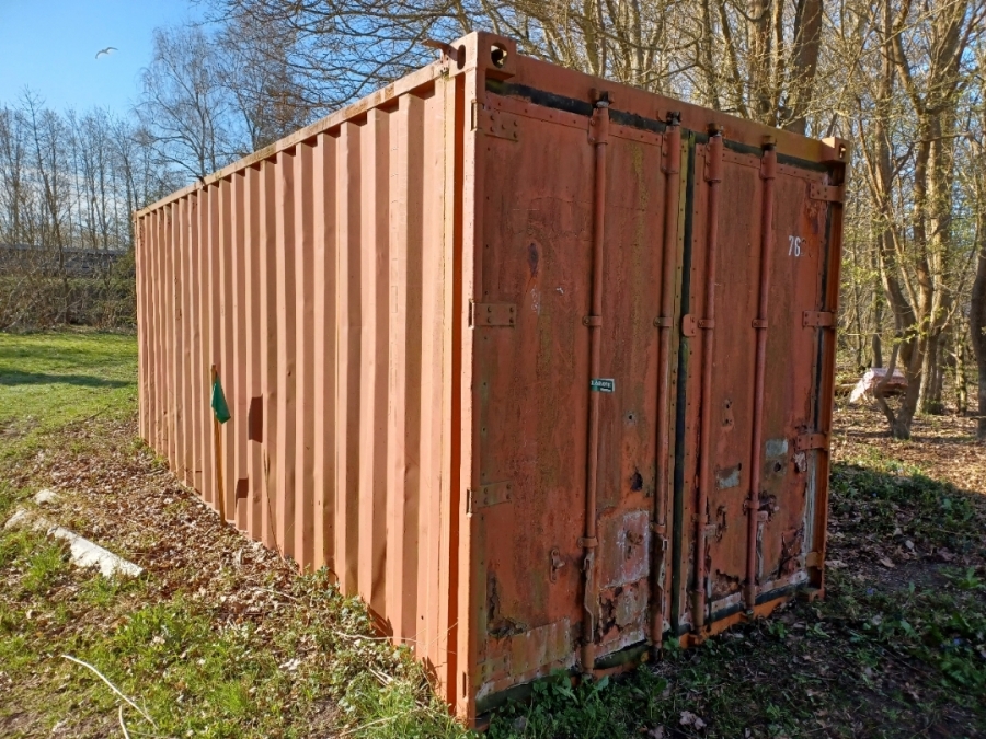 Container