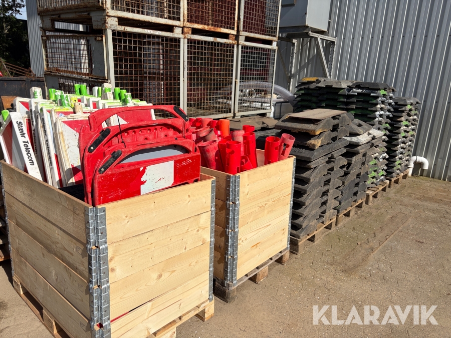 Afspærringshegn - blandet lot - 9 paller/moduler i alt