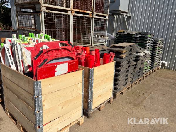 Afspærringshegn - blandet lot - 9 paller/moduler i alt