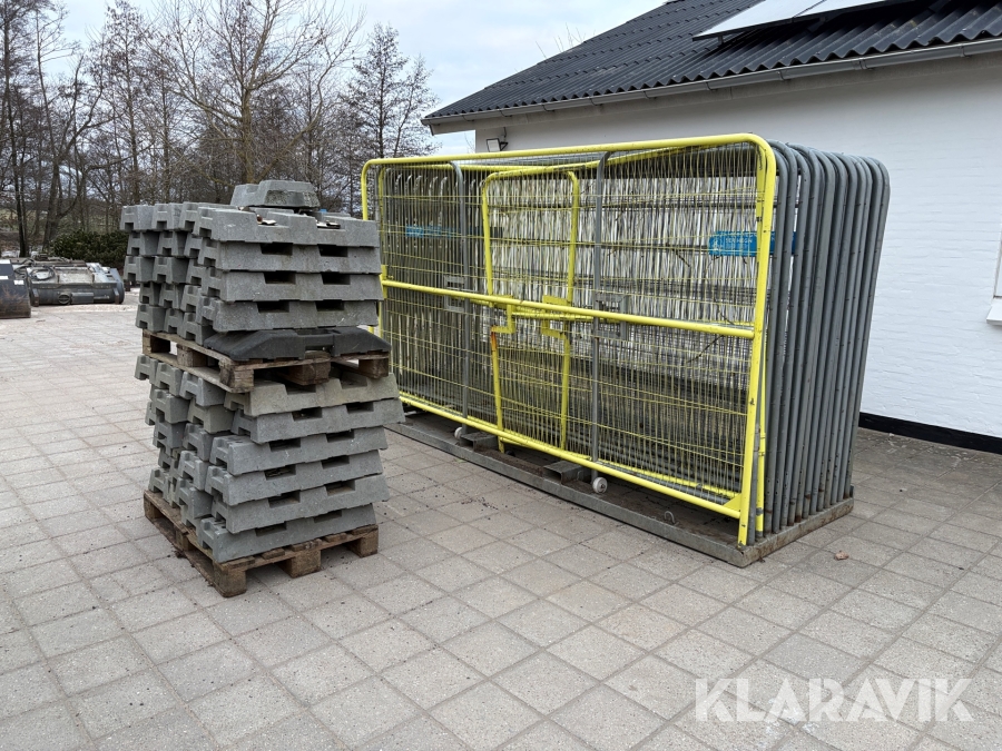 Hegn 28 styk + tilhørende fødder