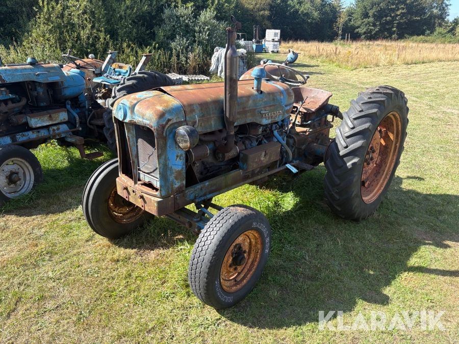 Veterantraktor Fordson Major 1 styk