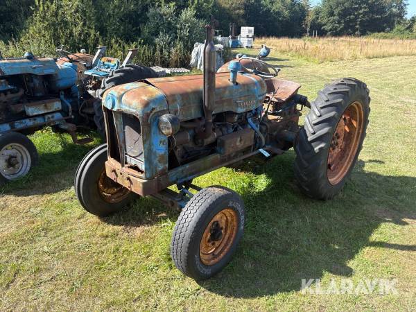 Veterantraktor Fordson Major 1 styk