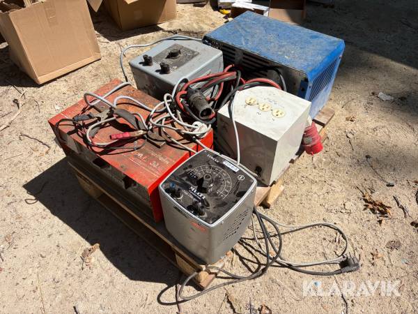 Batteriladere og variable transformere