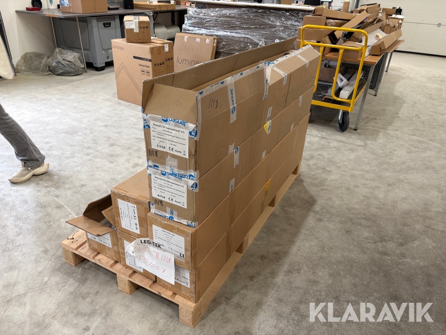 Indsats til industrilamper JensenLED & Led-tek LED T8 Tube Light - 164 styk