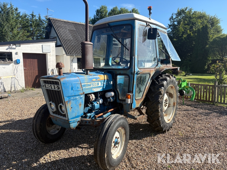 Traktor Ford 3600