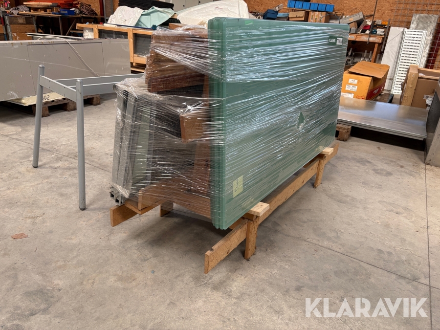 Diverse borde og døre